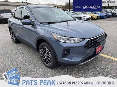 New 2026 Ford Escape SE w/ Class II Trailer Tow Package