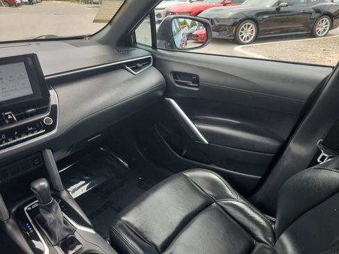 Used 2023 Toyota Corolla Cross AWD Hybrid image 13
