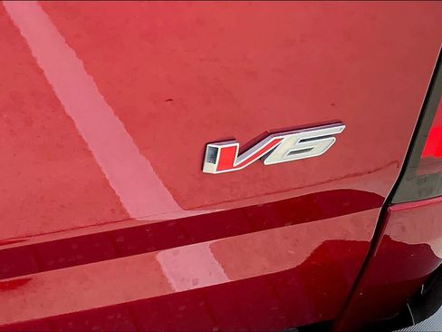 Used 2021 Chevrolet Colorado LT image 10