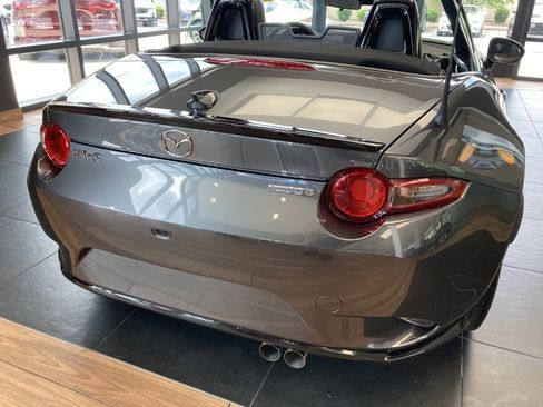 Used 2023 MAZDA MX-5 Miata Club w/ Brembo/BBS Recaro Package RWD image 14