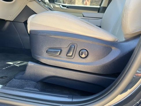 Used 2021 Hyundai Palisade SEL FWD image 15