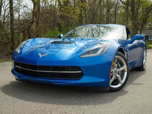 Used 2014 Chevrolet Corvette Stingray Coupe w/ 2LT Preferred Equipment Group RWD image 10