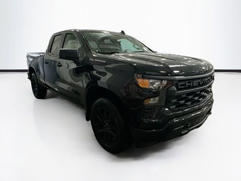 New 2026 Chevrolet Silverado 1500 Custom image 3