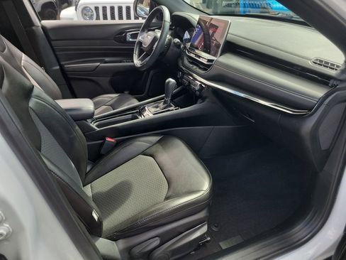 Used 2022 Jeep Compass Latitude w/ Convenience Group FWD image 16