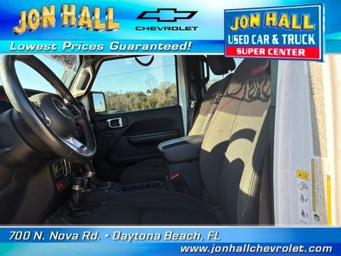 Used 2018 Jeep Wrangler Unlimited Rubicon w/ LED Lighting Group image 19