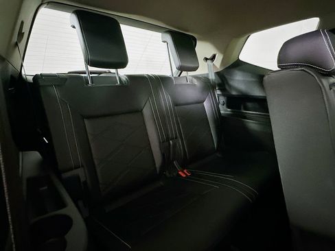 Used 2024 Volkswagen Atlas SE FWD image 14