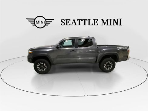 Used 2023 Toyota Tacoma TRD Off-Road w/ Black Out Package (TMS) image 6