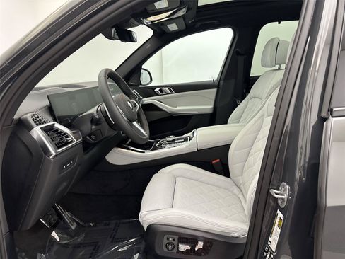 New 2026 BMW X5 xDrive40i w/ Executive Package AWD/4WD image 25