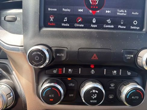 Used 2021 RAM 1500 Laramie w/ Off Road Group AWD/4WD image 37