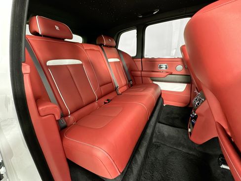Certified 2022 Rolls-Royce Cullinan image 26