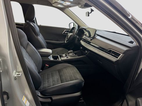 Used 2024 Mitsubishi Outlander SE image 34