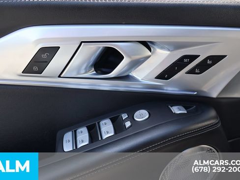 Used 2025 BMW XM AWD/4WD image 11