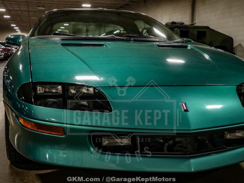 Used 1997 Chevrolet Camaro Z28 RWD image 18