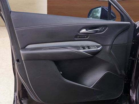 Used 2020 Cadillac XT4 Premium Luxury image 24