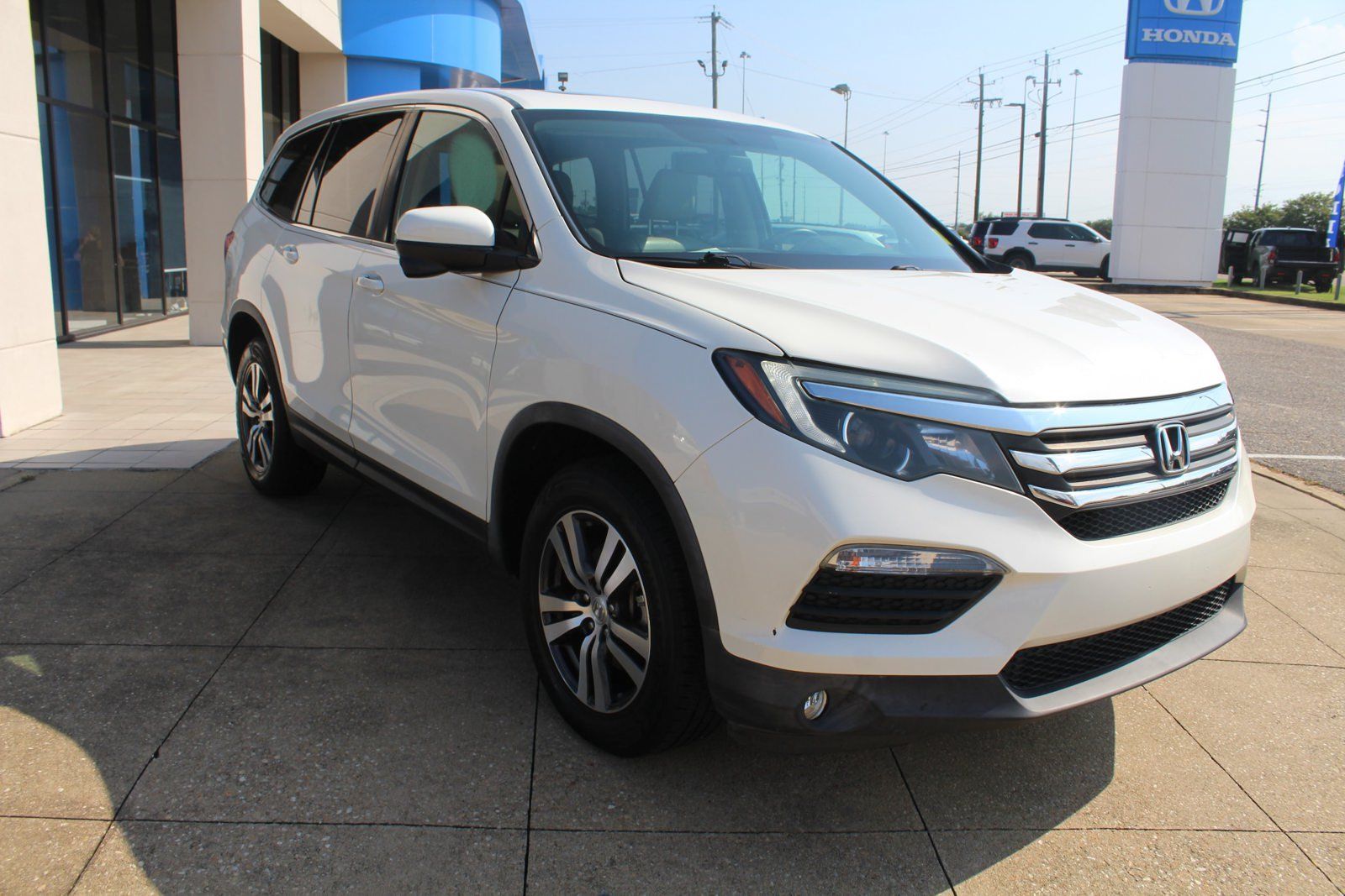 Used 2018 Honda Pilot EX-L image 1