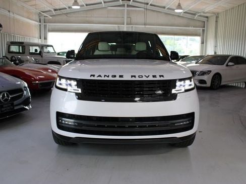 Used 2025 Land Rover Range Rover Long Wheelbase SE AWD/4WD image 40