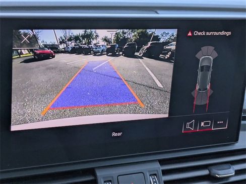 Used 2021 Audi Q5 2.0T Premium image 18