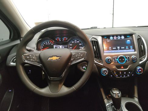 Used 2018 Chevrolet Cruze LT w/ Sun And Sound Package image 22