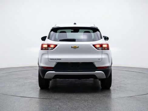 Used 2025 Chevrolet TrailBlazer LT FWD image 7