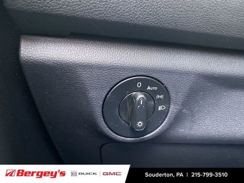 Used 2019 Volkswagen Jetta S w/ Driver Assistance Package image 20