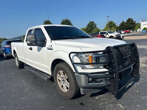 Used 2018 Ford F150 XLT w/ Equipment Group 301A Mid RWD image 3
