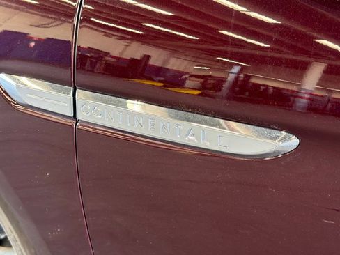 Used 2018 Lincoln Continental Reserve FWD image 5