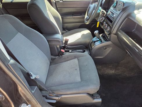 Used 2017 Jeep Patriot Sport w/ Power Value Group FWD image 16