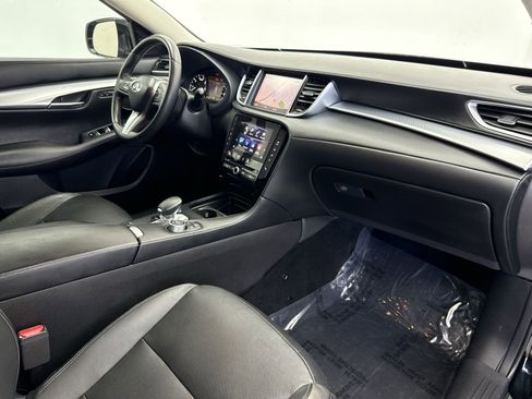 Used 2019 INFINITI QX50 Essential w/ Premium Heat Package image 16