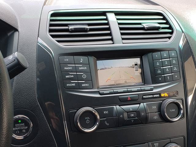 Used 2019 Ford Explorer XLT AWD/4WD image 22