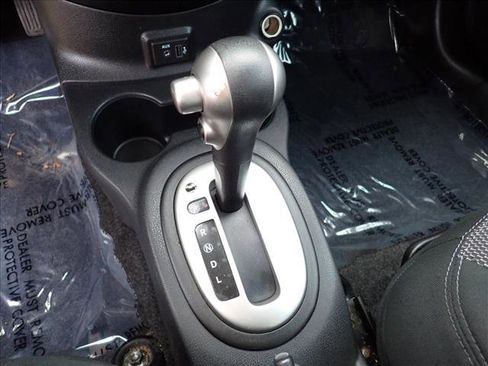 Used 2019 Nissan Versa SV image 16