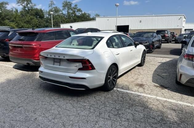 Used 2024 Volvo S60 T8 Core AWD/4WD image 3