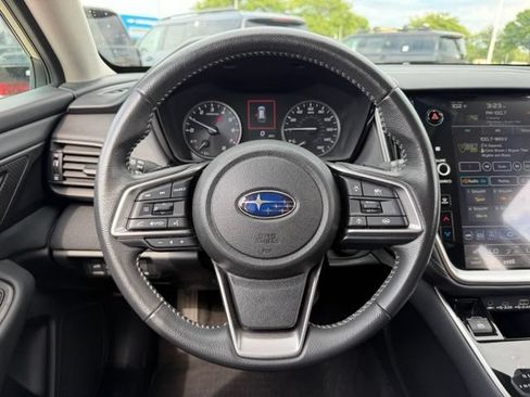 Used 2024 Subaru Outback Premium AWD/4WD image 18