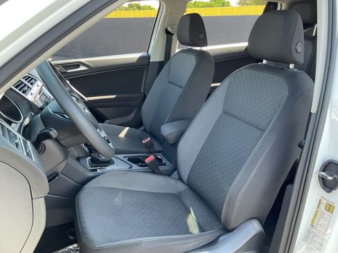 Used 2020 Volkswagen Tiguan S FWD image 18