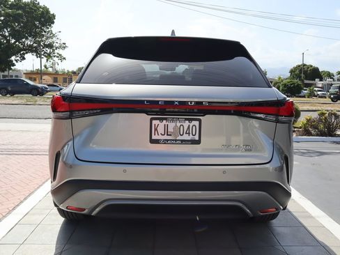 Used 2024 Lexus RX 450h AWD w/ Luxury Package image 6