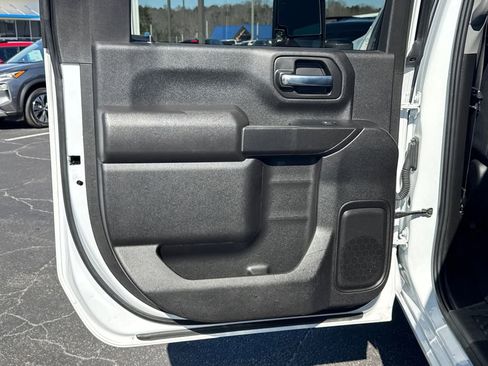 Used 2024 Chevrolet Silverado 2500 Custom w/ Custom Value Package image 22