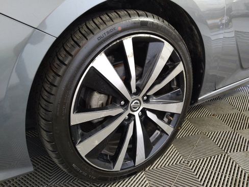 Used 2022 Nissan Altima 2.5 SR FWD image 31