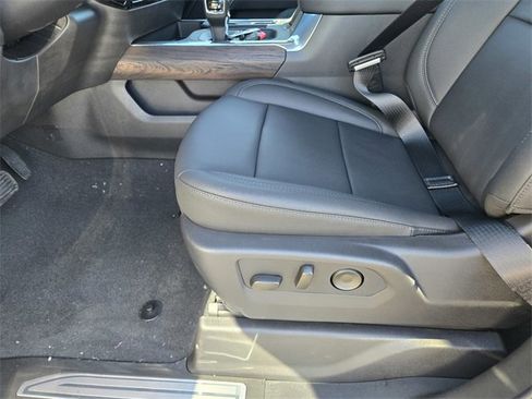 New 2026 GMC Sierra 1500 SLT w/ SLT Premium Package image 23