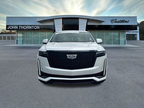 Used 2024 Cadillac Escalade Sport Platinum w/ LPO, ONYX Package AWD/4WD image 2