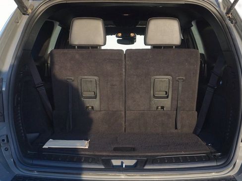 Used 2024 Dodge Durango GT image 32