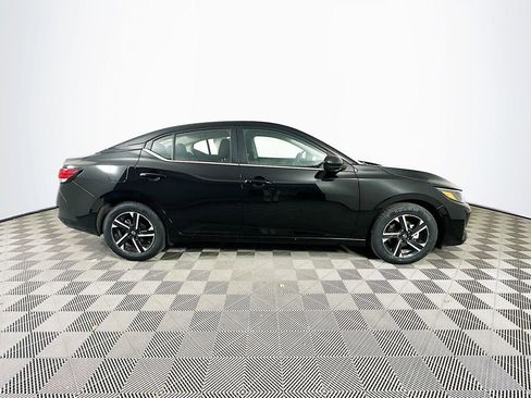 Used 2025 Nissan Sentra SV image 11