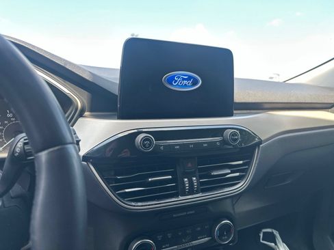Used 2022 Ford Escape SE w/ Convenience Package FWD image 10