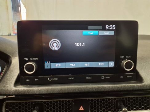 Used 2022 Honda Civic Sport image 12