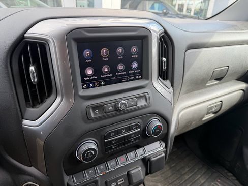 Certified 2024 Chevrolet Silverado 1500 Custom image 9