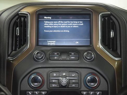 Used 2022 Chevrolet Silverado 3500 High Country image 32