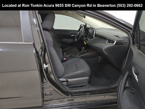 Used 2020 Toyota Corolla LE w/ Carpet Mat Package (TMS) image 9