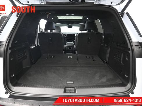 Used 2026 Chevrolet Traverse Z71 w/ Enhanced Driving Package AWD/4WD image 37