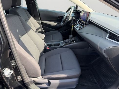 Used 2024 Toyota Corolla LE FWD image 12