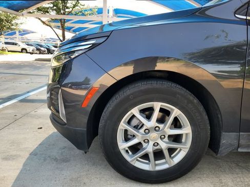 Used 2023 Chevrolet Equinox LT w/ Driver Convenience Package FWD image 5