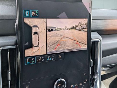Used 2025 GMC Yukon Denali AWD/4WD image 25