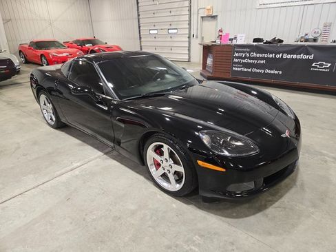 Used 2005 Chevrolet Corvette Coupe w/ Preferred Equipment Group image 7